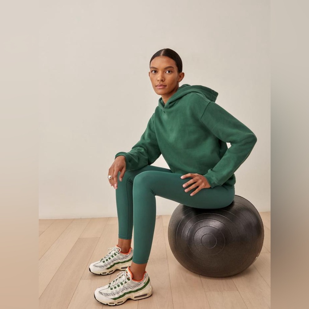 Reformation Classic Hoodie in Pine - XS